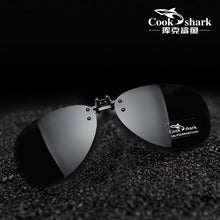 Load image into Gallery viewer, Cook Shark polarized sunglasses clip driving myopia glasses clip sunglasses for men and women driving UV protection