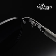 Load image into Gallery viewer, Cook polarizer color-changing sunglasses male driver fishing sunglasses day and night driving special glasses tide
