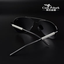 Load image into Gallery viewer, Cook polarizer color-changing sunglasses male driver fishing sunglasses day and night driving special glasses tide