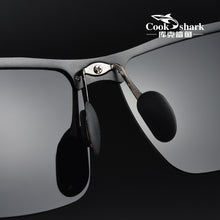 Load image into Gallery viewer, Cook&#39;s polarized sunglasses for men&#39;s drivers driving special color-changing anti-ultraviolet trend sunglasses