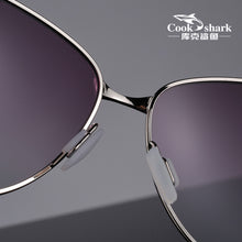 Load image into Gallery viewer, Cook shark 2025 sunglasses ladies polarized sunglasses tide ultra light driver driving glasses classic
