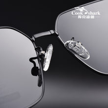 Load image into Gallery viewer, Cook shark&#39;s polarized sunglasses for men and women drivers driving special anti-ultraviolet tide sunglasses