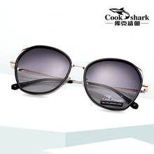 Load image into Gallery viewer, Cook shark sunglasses ladies sunglasses Korean tide glasses UV polarized round face big face star with the same paragraph