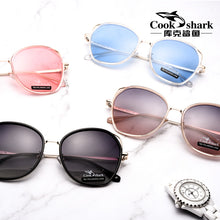 Load image into Gallery viewer, Cook shark sunglasses ladies sunglasses Korean tide glasses UV polarized round face big face star with the same paragraph