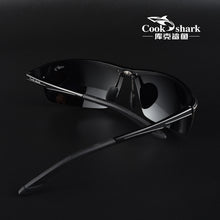 Load image into Gallery viewer, Cook sunglasses for men driving with UV-proof discoloration sunglasses polarized day and night glasses