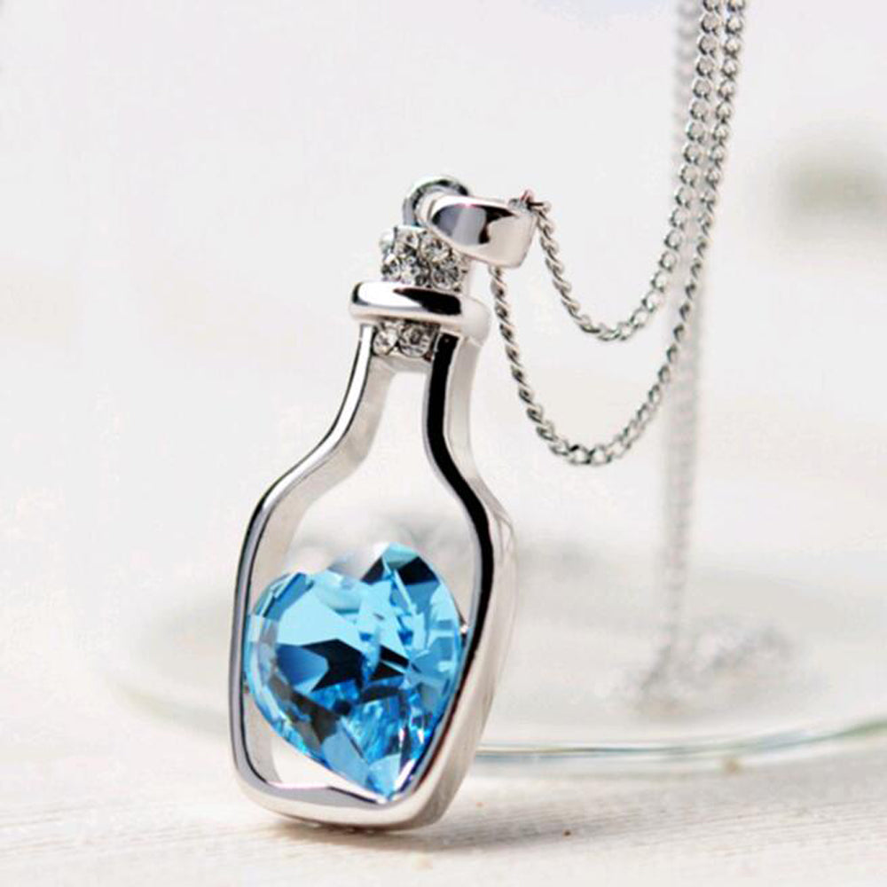 Creative Women Fashion Necklace Ladies Popular Style Love Drift Bottles Pendant Necklace Blue Heart Crystal Pendant Necklace