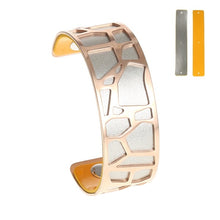 Carica l'immagine nel visualizzatore di Gallery, Bracelets &amp; Bangles For Women Rose Gold Pulseiras Stainless Steel Manchette Femme Leather Reversible Giraffe