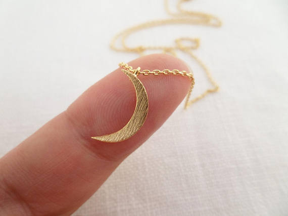 Crescent Moon Necklace Tiny Gold Silver or Rose Gold Moon Jewelry Dainty and Delicate Birthd Wedding Bridesmaid Gift YLQ0648