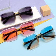 Carica l'immagine nel visualizzatore di Gallery, Crystal Square Rimless Kids Sunglasses Gradient Lens Transparent Clear Sun Glasses For Children  Vintage Eyewear