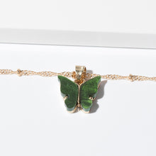 Carica l&#39;immagine nel visualizzatore di Gallery, Cute Butterfly Pendant Necklace for Women Cocktail Party Statement Necklace Steet Style Korean Fashion Necklace Jewelry Gifts