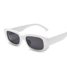 Load image into Gallery viewer, DYTYMJ-Gafas De Sol rectangulares con montura pequeña para mujer, anteojos De Sol femeninos con gradiente, a la moda, De Color caramelo