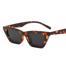 Carica l'immagine nel visualizzatore di Gallery, New Cat Eye Sunglasses Women Fashion Mirror Sunglasses for Women Luxury Gafas De Sol Mujer 2022 Retro Cateye Shades Women