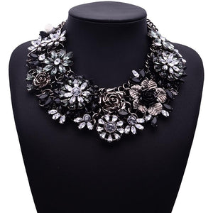 Design Luxury Women Fashion Neck Jewelry Flower Pendant Choker Necklace Blue Stone Crystal Glod Plated Statement Necklaces Women