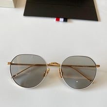 Load image into Gallery viewer, Design Sunglasses Classic Round Titanium Alloy UV400 Protection TBX914 Men Women Sun Glasses With Original Box