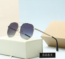 Load image into Gallery viewer, Designer Original Brand Gradient Polarized Toad Sunglasse  Trimming Metal Frame Pilot Sun Glasses Driving UV400 Eyewear