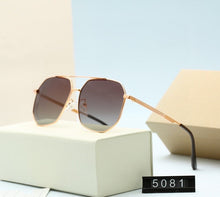 Load image into Gallery viewer, Designer Original Brand Gradient Polarized Toad Sunglasse  Trimming Metal Frame Pilot Sun Glasses Driving UV400 Eyewear