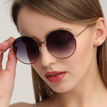 Carica l'immagine nel visualizzatore di Gallery, Designer Round Sunglasses for Women Female Retro Metal Frame Sexy Ladies UV400 Glasses Vintage Shades Women/Men Vintage Oculos