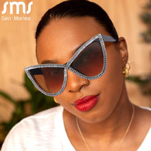Load image into Gallery viewer, Diamond Cat Eye Sunglasses Women Brand Vintage Big Frames Sun Glasses Female Clear Lens Eyeglasses Oculos Lunette De Soleil Femm