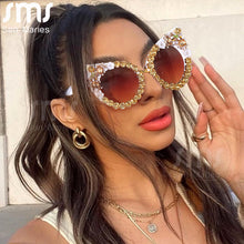 Load image into Gallery viewer, Diamond Cat Eye Sunglasses Women Brand Vintage Big Frames Sun Glasses Female Clear Lens Eyeglasses Oculos Lunette De Soleil Femm