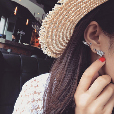 2017 New Fashion Trend Personality Arrow Pattern Ear Climbers/ Ear Crawlers Silver Color Fashion Jewelry 28 x9mm,1PC