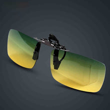 Carica l&#39;immagine nel visualizzatore di Gallery, Guida per visione notturna Lente con clip su occhiali da sole Occhiali da automobilista Occhiali da sole polarizzati anti-UVA UVB Accessori interni