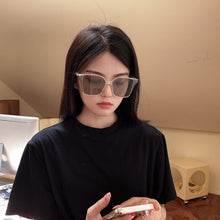 Load image into Gallery viewer, [EAM]  Women Black Green Casual Cool Glasses Accessories Temperament Tide All-match Spring Autumn 2023 1DE0525