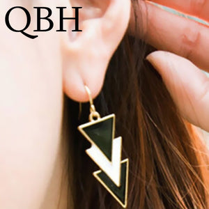 EK320 New Europe American Hyperbole Elegant Geometry Triangle Black White Drip Drop Earrings for Women Pendientes Bijoux Brincos