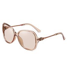 Load image into Gallery viewer, ELITERA Diamond Photochromic Sun Glasses Women&#39;s Polarized Butterfly Sunglasses 2023  Brand Design