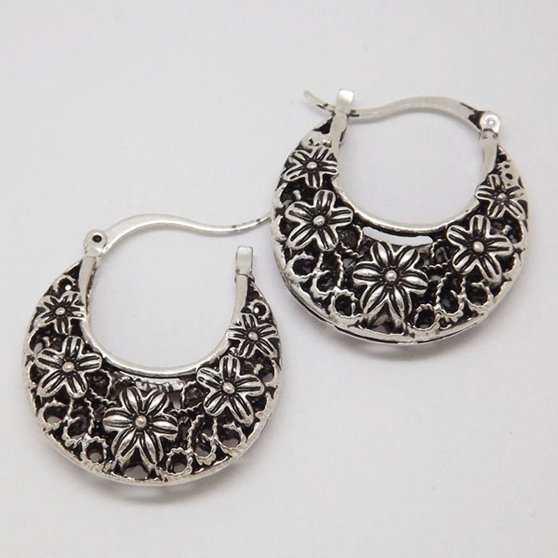 EQ222 Retro Tibetan Silver Color Hollow Flower Plant Fashion Vintage Earrings For Women Wholesale NEW Jewelry