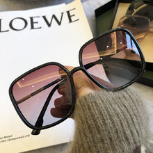 Carica l&#39;immagine nel visualizzatore di Gallery, Emosnia 2023 donne alla moda occhiali da sole quadrati oversize marca italiana occhiali da sole polarizzati tonalità Oculos UV400 