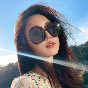 Emosnia 2023 donne alla moda occhiali da sole quadrati oversize marca italiana occhiali da sole polarizzati tonalità Oculos UV400 