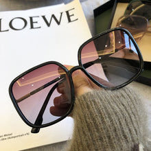 Carica l&#39;immagine nel visualizzatore di Gallery, Emosnia 2023 donne alla moda occhiali da sole quadrati oversize marca italiana occhiali da sole polarizzati tonalità Oculos UV400 