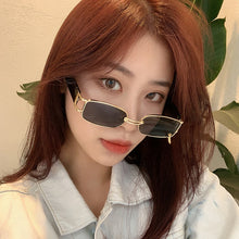 Load image into Gallery viewer, European and American Retro Personality Sunglasses Korean Round Face Trend Street Bungee Jumping Glasses