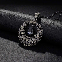 Load image into Gallery viewer, European and American New fashion Golden Hollow Geometric Big Crystal Stone Pendant Necklace Fine Jewelry for women personality