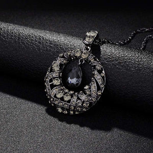 European and American New fashion Golden Hollow Geometric Big Crystal Stone Pendant Necklace Fine Jewelry for women personality