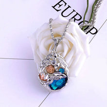 Load image into Gallery viewer, European and American New fashion Golden Hollow Geometric Big Crystal Stone Pendant Necklace Fine Jewelry for women personality