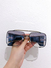 Load image into Gallery viewer, European and American sunglasses men and women square frame retro sunglasses big frame punk style sunglasses