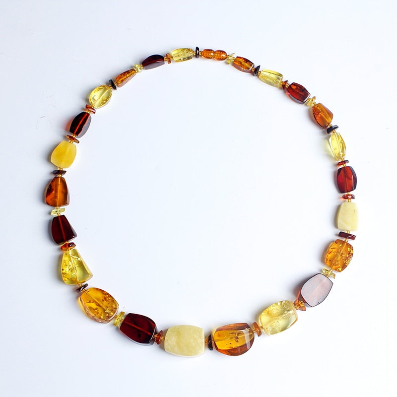 European imports of genuine 100% natural amber necklace Golden Perfume Sparkle Bee Wrinkle Meridao Oval Necklace Factory direct