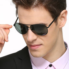Carica l'immagine nel visualizzatore di Gallery, Excellent Quality Vintage Aluminum Polarized Sunglasses For Men Women Fishing Driving Retro Glasses Mens Shades UV Protection