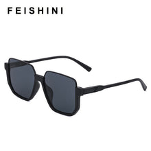 Carica l&#39;immagine nel visualizzatore di Gallery, FEISHINI Brand Metal Frame Butterfly Women Sunglasses Unisex Brand Design Trendy Sunglass Female UVB Gradient
