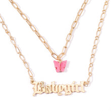 Carica l&#39;immagine nel visualizzatore di Gallery, Moda farfalla acrilica Old English Font pendenti Collana doppio strato acido acetico Collana per bambina Girocollo Gioielli di dichiarazione 
