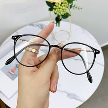 Load image into Gallery viewer, Anti-Blu-Ray Women Eyewear Retro Myopia Men Eyeglasses Frame Trend Optical Computer Transparent Universal Glasses