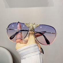 Load image into Gallery viewer, Big Bee Pilot Sunglasses Women's  Classic Retro Butterfly Sun Glasses Men Brand Designer Eyewear Vintage Shades