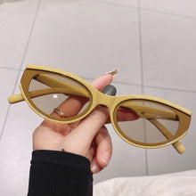 Carica l'immagine nel visualizzatore di Gallery, Cat Eye Punk Occhiali da sole Donna Uomo Designer di marca Occhiali da sole Occhiali da vista femminili sfumati colorati UV400 De Sol Oculos 