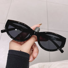 Carica l'immagine nel visualizzatore di Gallery, Cat Eye Punk Occhiali da sole Donna Uomo Designer di marca Occhiali da sole Occhiali da vista femminili sfumati colorati UV400 De Sol Oculos 