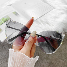 Carica l'immagine nel visualizzatore di Gallery, Cat Eye Sunglasses Women 2023  Desinger Sun Glasses Bling Diamond Eyeglasses  Rhinestone Pink Shades Uv400
