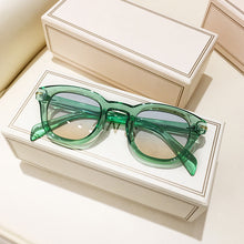 Load image into Gallery viewer, Green Round Sunglasses Women 2023 Brand Designer Gradient Oval Circle Frame Men Sun Glasses Shades Eyewear Female Oculos