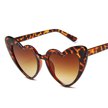 Carica l&#39;immagine nel visualizzatore di Gallery, Occhiali da sole a cuore Donna Classic Designer Occhiali da sole sfumati Tonalità color caramello Occhiali con montatura Donna Oculos De Sol UV400