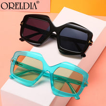 Load image into Gallery viewer, Ladies Sunglasses Square Big Frame Letter Glasses Trend Men&#39;s Gradient Lens Black Green Brown Sunglasses 2023 Hot