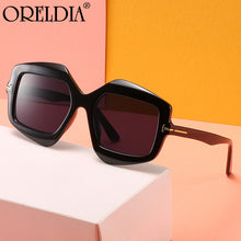 Load image into Gallery viewer, Ladies Sunglasses Square Big Frame Letter Glasses Trend Men&#39;s Gradient Lens Black Green Brown Sunglasses 2023 Hot